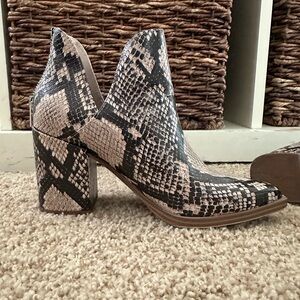 Steve Madden snake booties